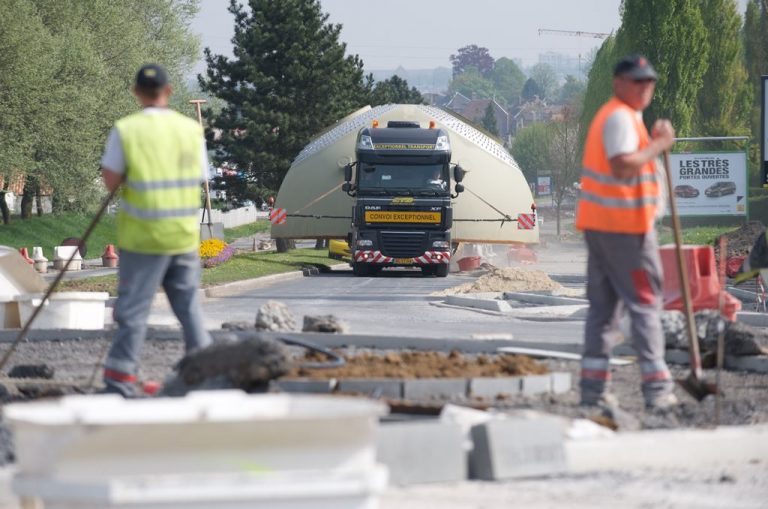 Visuele weergave van ontheffingen voor exceptioneel transport en deskundige begeleiding bij aanvraagprocedures